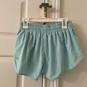 Lululemon Hotty Hot Short 2.5”